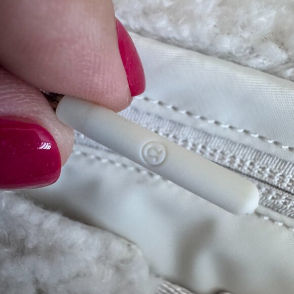 lululemon White Sherpa Fleece Belt Bag Crossbody Cream Gold Hardware - Picture 9 of 13